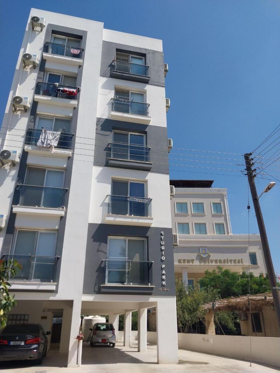 Lux * Famagusta (Northern Cyprus)